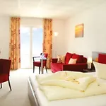 Hotel Mueritzterrasse 3* Рёбель