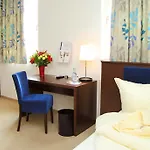 Hotel Mueritzterrasse Рёбель